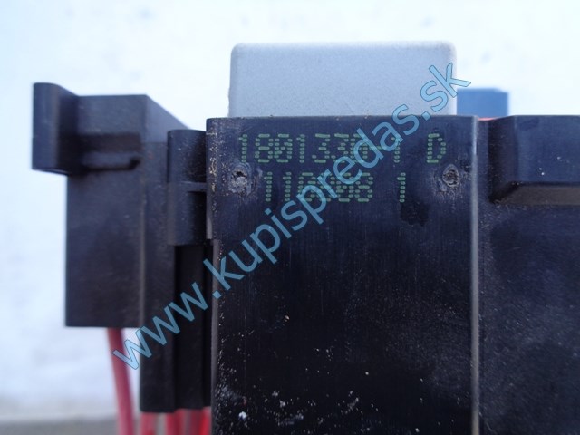poistková skrinka na renault scénic III 1,9dci, 1801330-1D